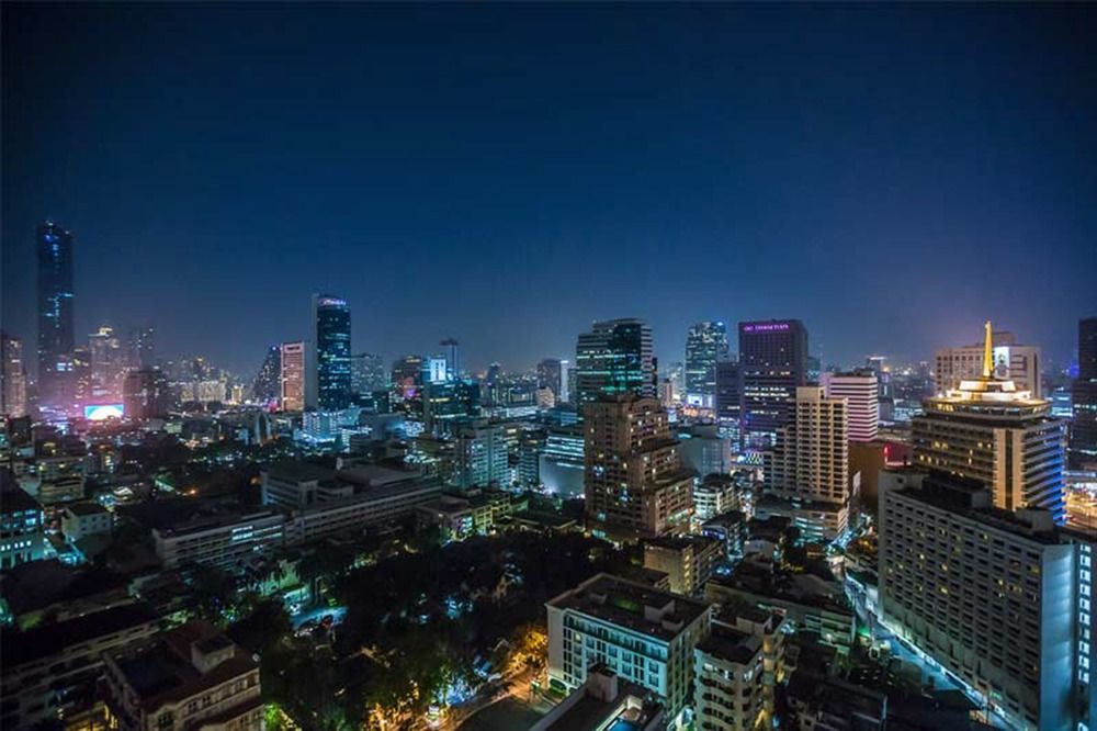 Bandara Silom Suites, Bangkok Exterior foto